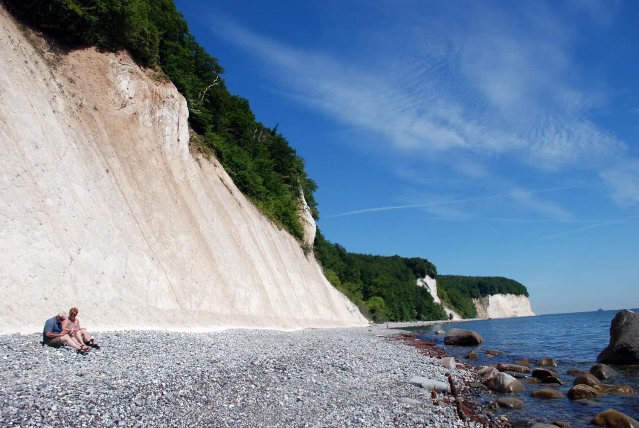 Schoene Ferienwohnungen Mit Kamin Im Ostseebad Sellin Exteriér fotografie